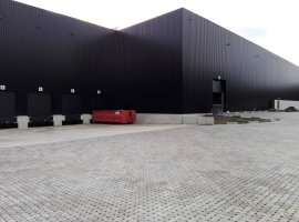 Magazijn Tessenderlo laad en los zones
