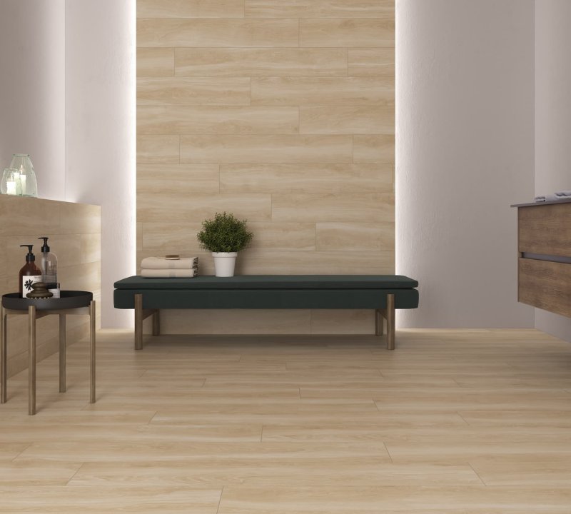 Badkamer met Helsinki Natural-vloer en zitbank.